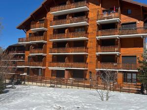 Studio familial moderne avec terrasse et WIFI - FR-1-504-520