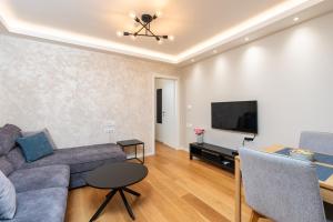 Apartment A310
