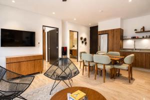 Ceiba 25 by Andiani Travel