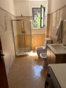 Simple stay Mali i robit