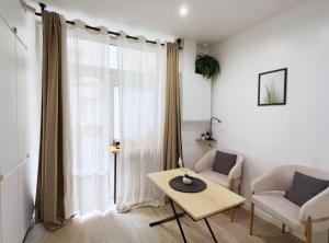 Studio Ponthieu sur Champs Elysées - calme & design