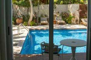 NHOA 111B Lux 1BR Condo Pool access in Aldea Zama
