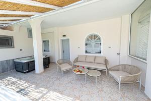 Alexandra Apartments Perissa Santorini