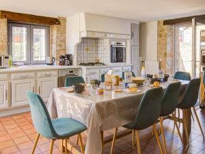 Villa avec piscine et parking - 12 pers. - FR-1-828-20