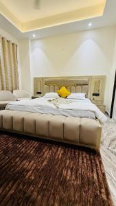 The Hidden Fern1BHK Private Stay Gurgaon Balcony