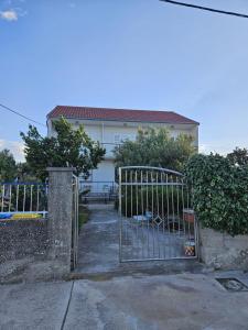 Apartman Davor