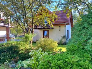 Wataha - domek całoroczny nad jeziorem