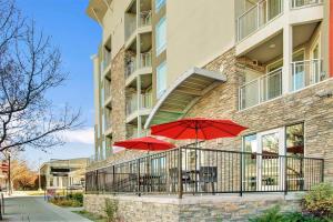 Spacious 2-bedroom Executive Condo