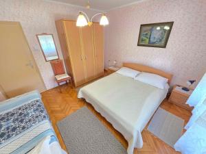 Apartment in Crikvenica 5484