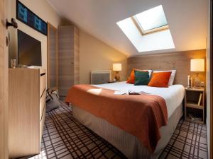 Mountainside Suite with Hot Tub