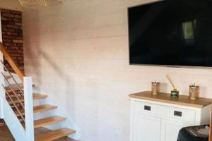 Air-conditioned holiday homes with swimming pool
