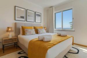 Sunflower Ocean View Apartment With Pool & Parking