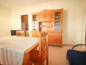 Apartamento acogedor a 100m de la playa en Llançà, con WiFi y renovado - ES-228-4