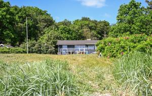 Gorgeous Home In Oure With Wifi