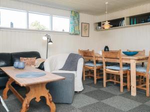 6 person holiday home in Hvide Sande