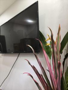 Modern Pool Villa 2BR, 2Cinema-TVs Beach Access