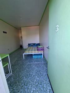 Gaddiel alexis Food house and room for rent