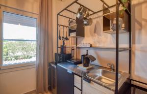 Pet Friendly Apartment In Rosolina With Wifi