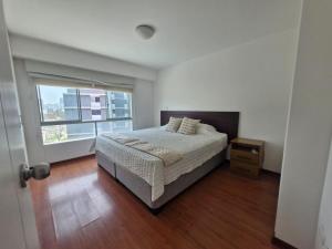 Spacious and Elegant Apartment in San Isidro