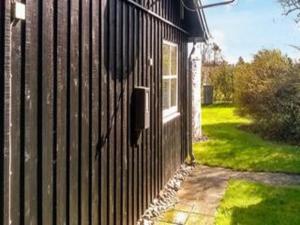 4 star holiday home in Dronningmølle