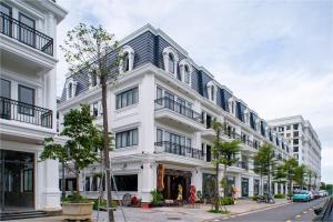 JULIEs HOUSE - A LUXURY APARTMENT IN HUE