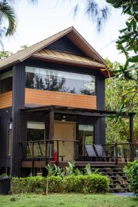 The Langit Duyong Marina Resort