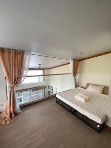 The Jasmine Loft