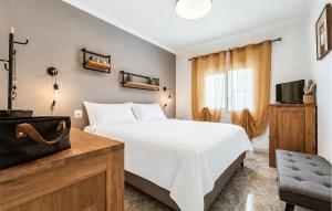 Gorgeous Home In Puerto De Mazarrón With Wifi