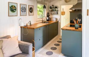 Stunning Home In Sjællands Odde With Wifi