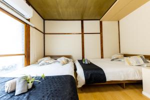 Shinagawa area , detached house , 2LDK , 3-minute walk from Tachikawa station , in the shopping district ,4 semi-double beds