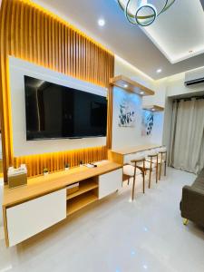SM Mall of Asia Near NAIA Airport The SG Suite3 by DaNs
