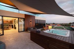 Onyx Beach Hotel