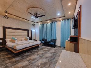 Hotel Biaspushp Dalhousie