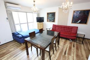 Dotonbori,Namba,KuromonMarket,Shinsaibashi,within walking distance 702