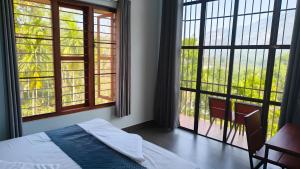 Alpine Zenith - Luxury Wooden Cottages