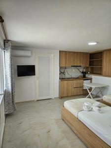 Vila Alia Sarande