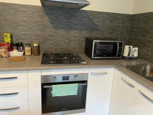 Guest suite with Free Wifi & Parking