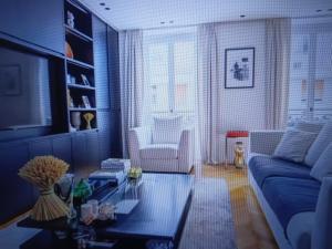 Superb Apartment close to Champs Elysees