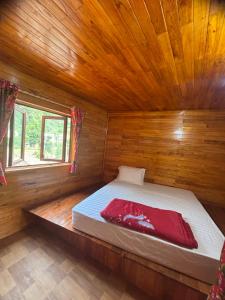 Hoàng Công Bản Giốc Homestay