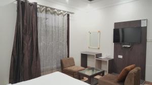 Infinity Hotel by Kalra Hotels
