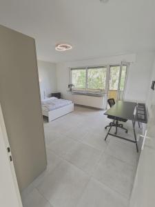3-room apartment with 2 balconies