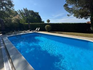 Villa Mira