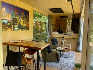 Skydeck Cabin met Jacuzzi & Rooftop
