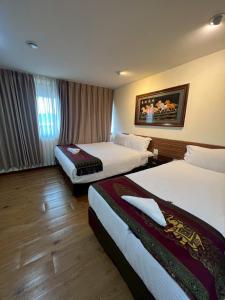 Longzhu Guesthouse