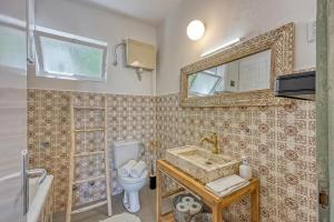 Enolabee Harbour View Apartment - Happy Rentals