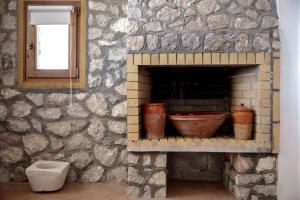 One bdr Villa-Sleeps 4-Hot Tub-Sea View-Parking
