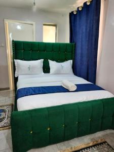 JKIA LUX bnb