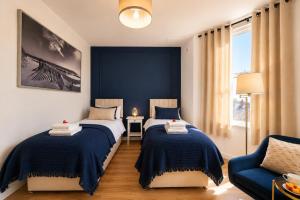 Fully Equipped Home, by train, 4 sleeps