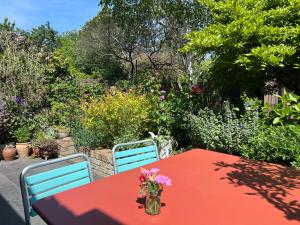 Bright and Elegant 2 Bedroom Flat, near Notting Hill