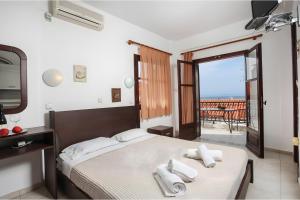 Elsa Rooms Pefkochori